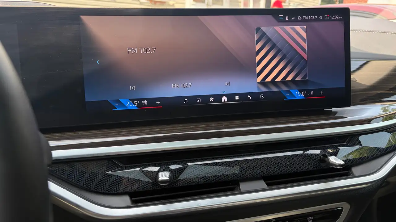 BMW X7 снимка BMW X7