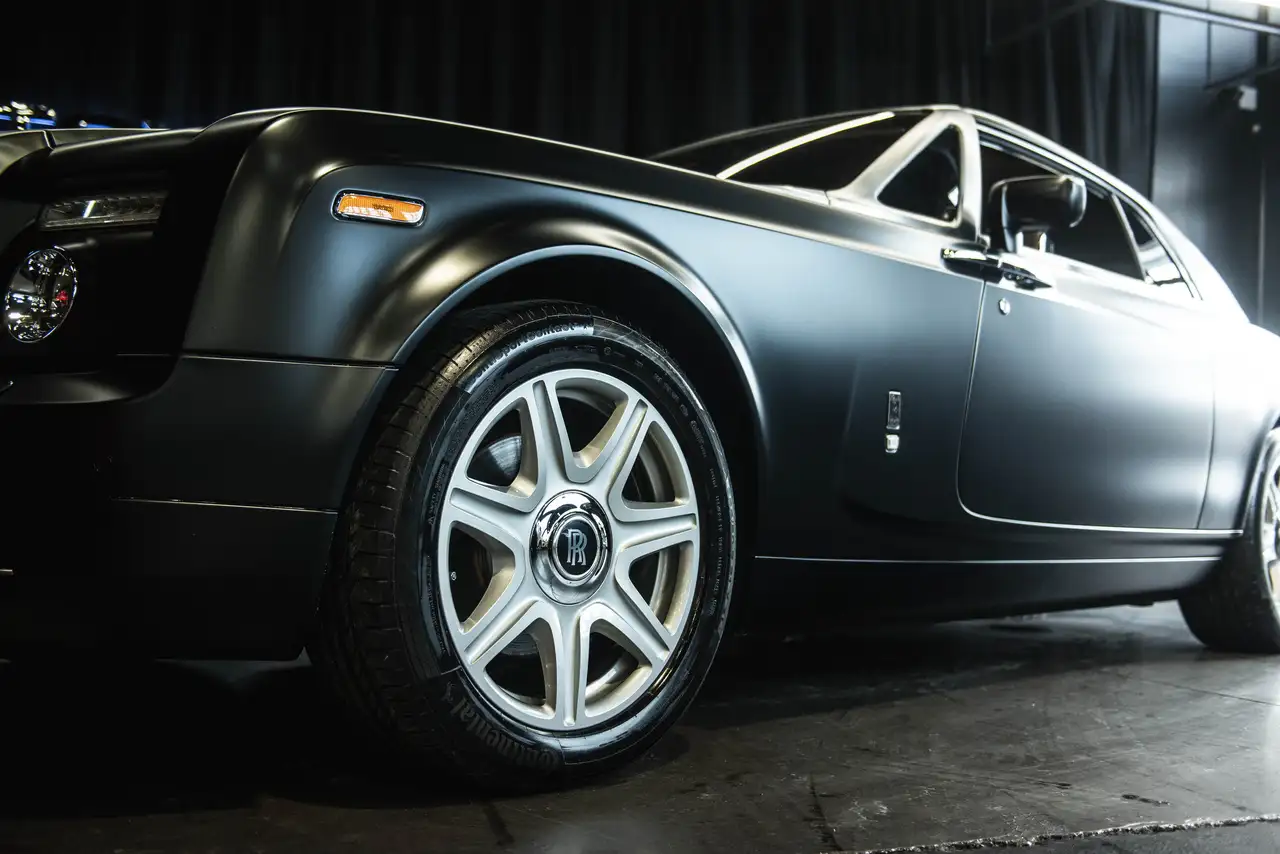 Rolls-Royce Phantom снимка Rolls-Royce Phantom