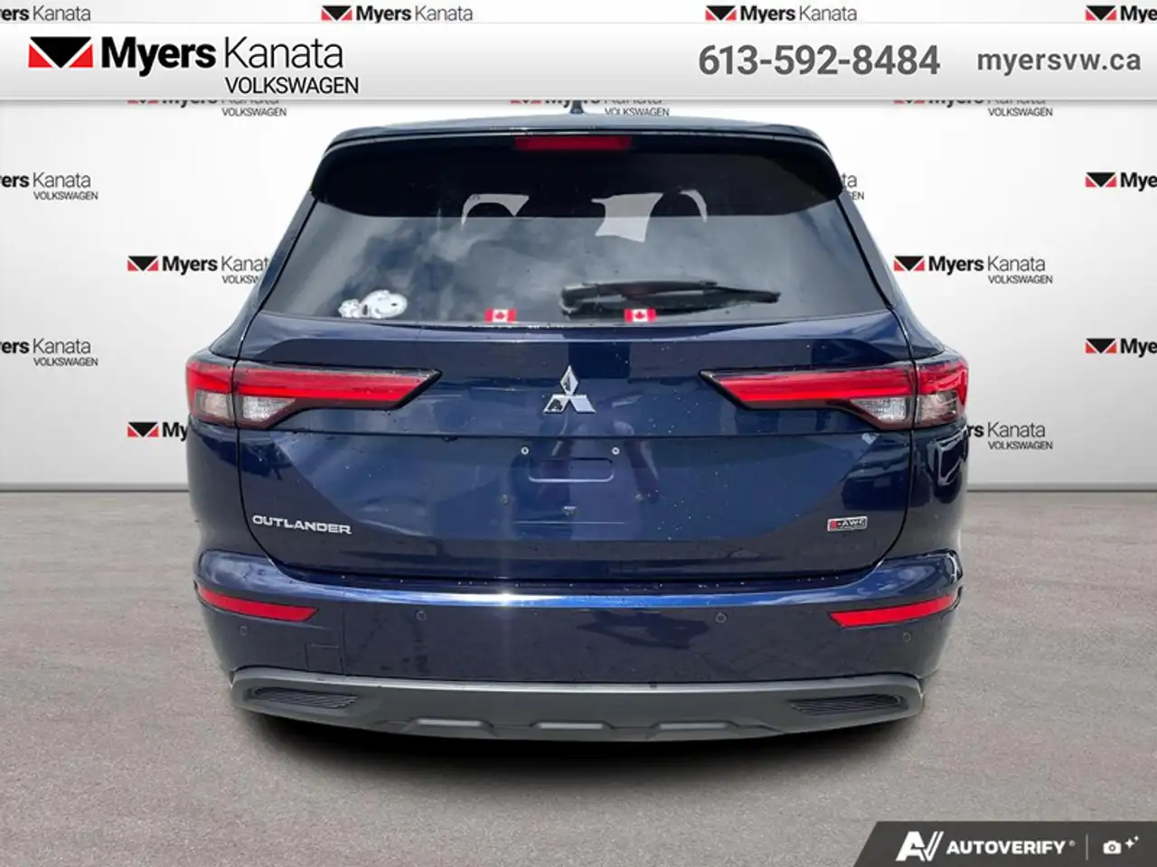 Mitsubishi Outlander photo Mitsubishi Outlander
