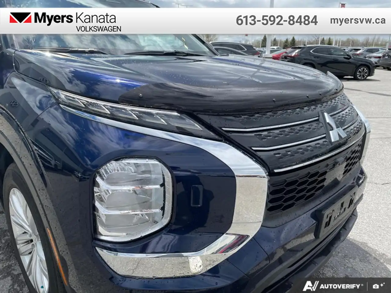 Mitsubishi Outlander photo Mitsubishi Outlander