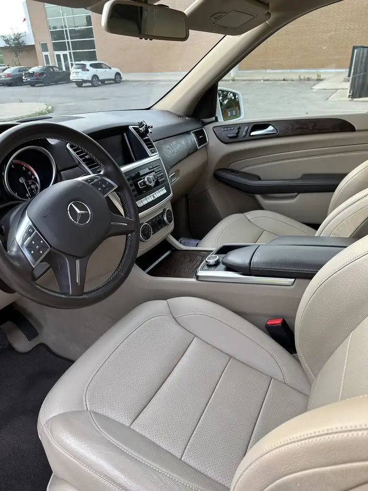 Mercedes-Benz M-Class fotografie Mercedes-Benz M-Class