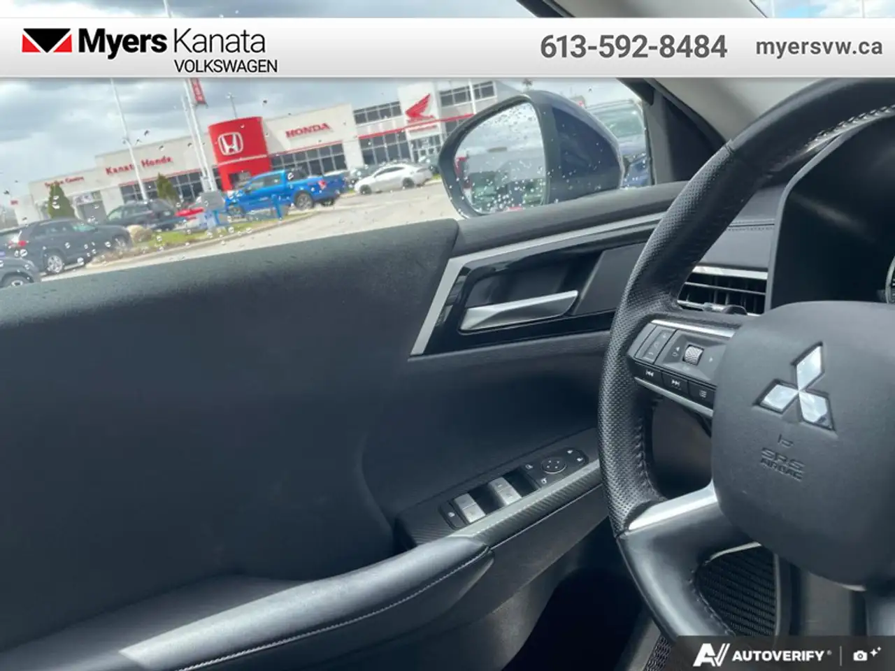 Mitsubishi Outlander photo Mitsubishi Outlander