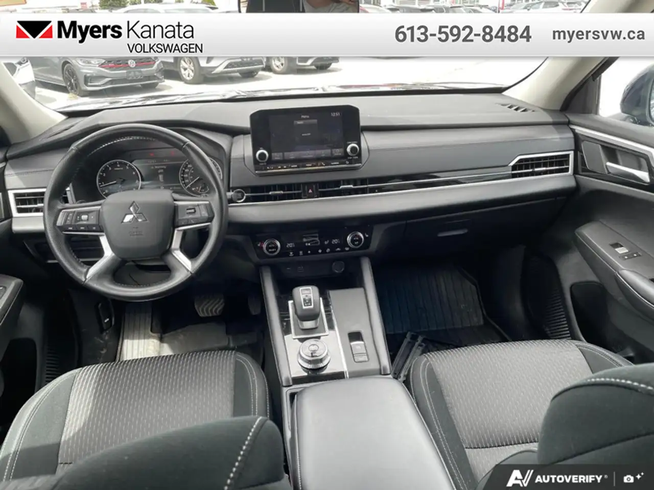 Mitsubishi Outlander photo Mitsubishi Outlander