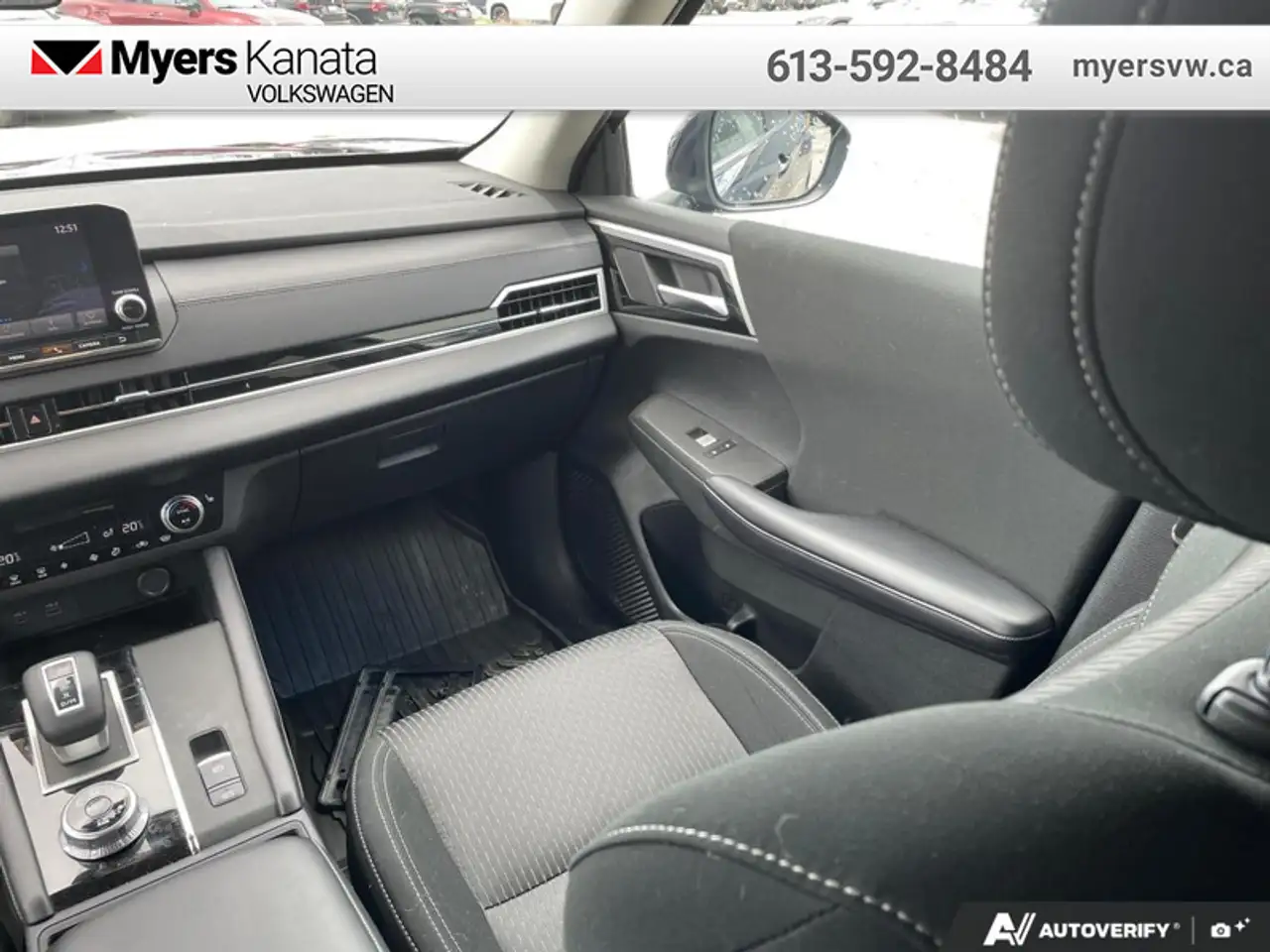 Mitsubishi Outlander photo Mitsubishi Outlander