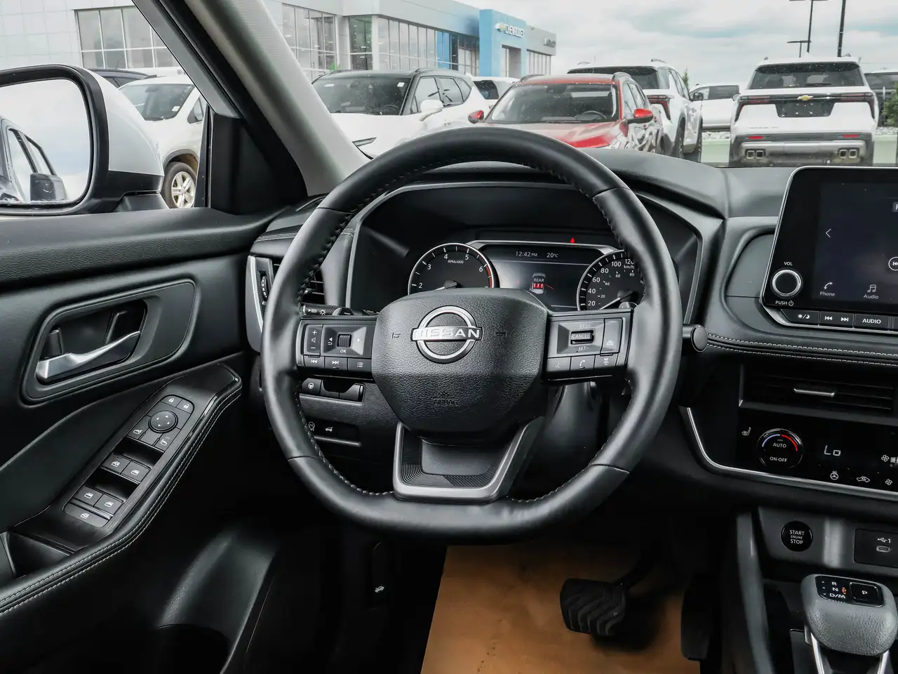 Nissan Rogue photo Nissan Rogue
