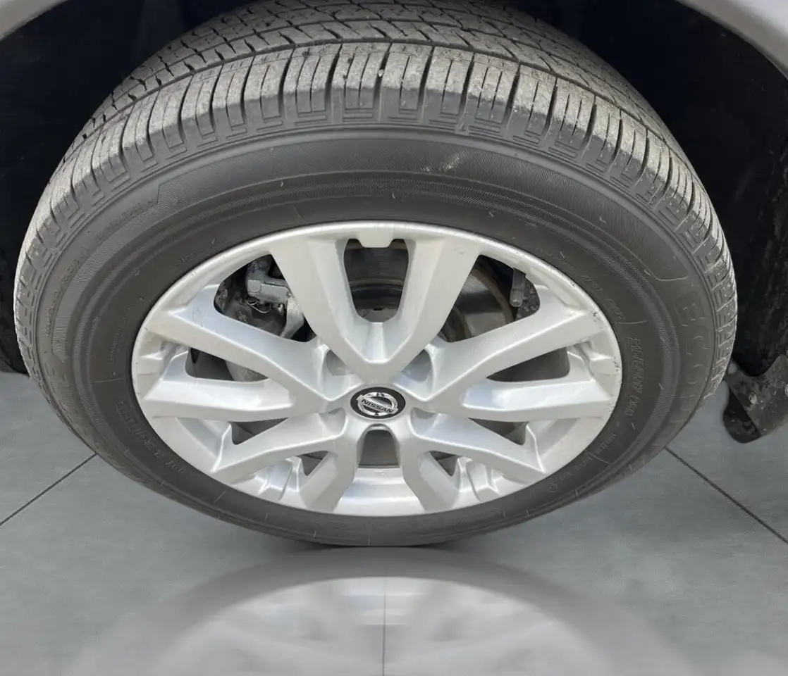 Nissan Qashqai снимка Nissan Qashqai