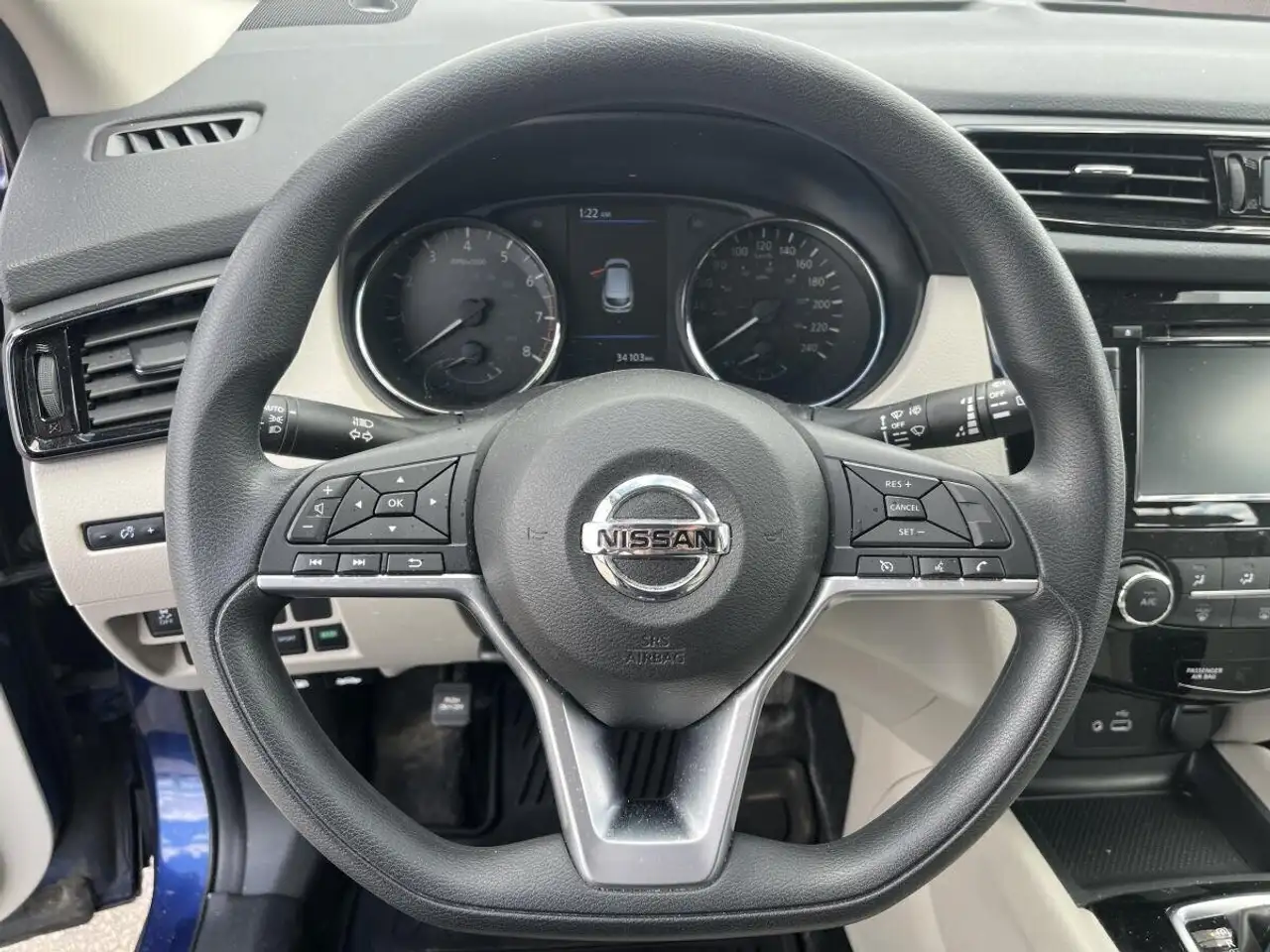 Nissan Qashqai снимка Nissan Qashqai