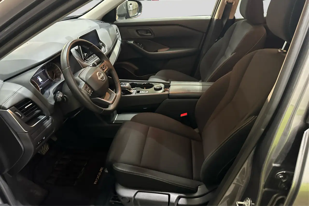 Nissan Rogue fotografie Nissan Rogue