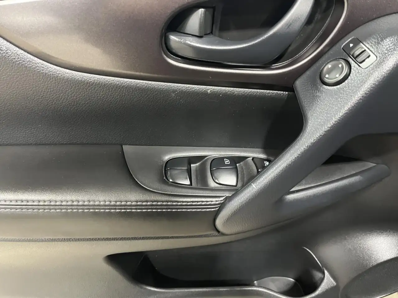 Nissan Qashqai снимка Nissan Qashqai