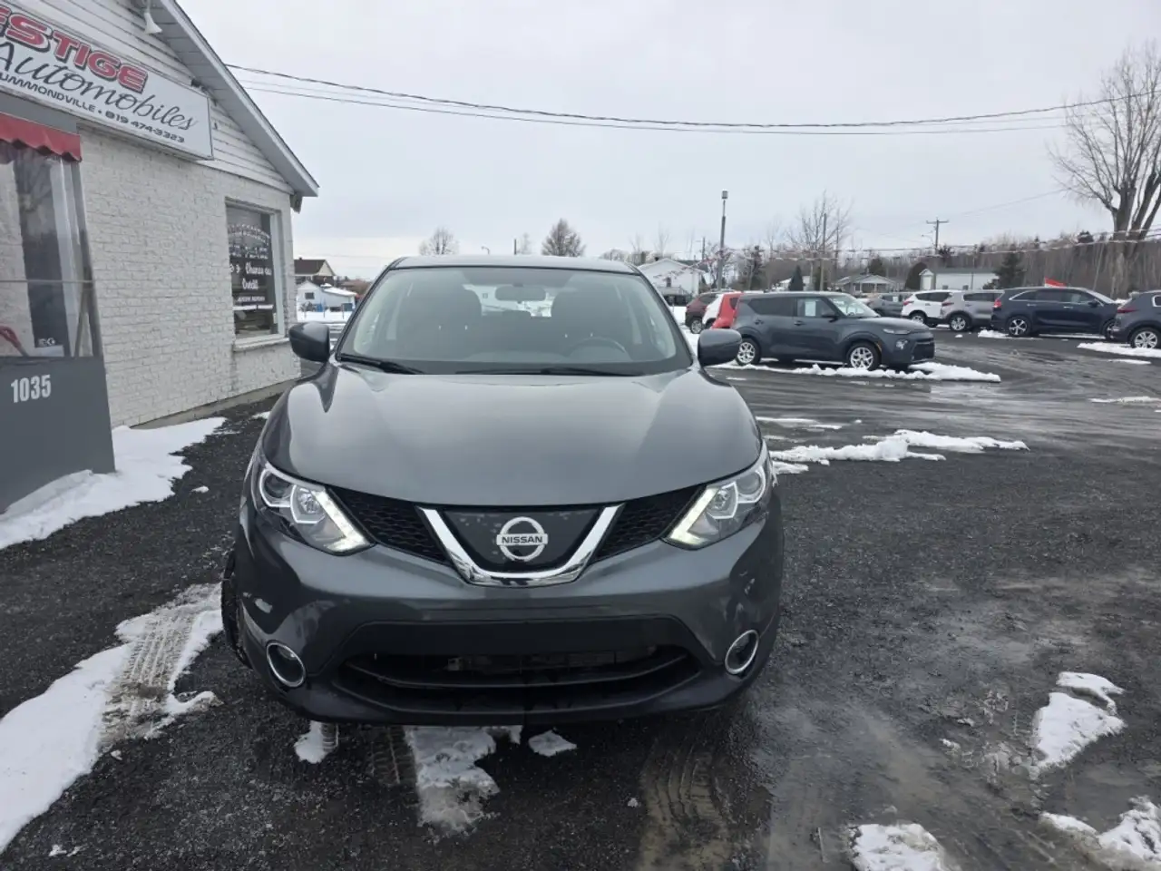 Nissan Qashqai снимка Nissan Qashqai