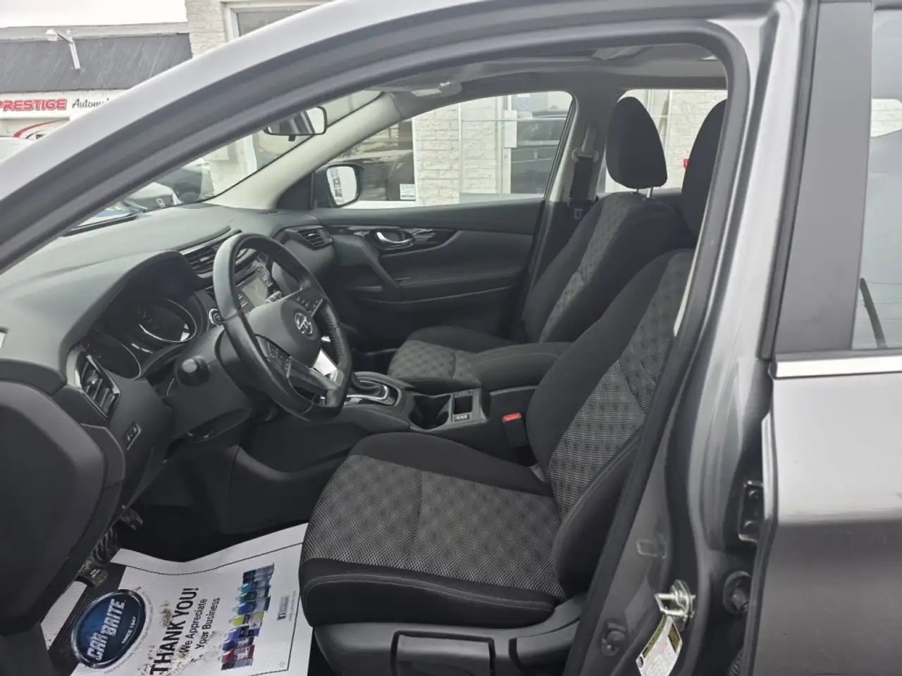 Nissan Qashqai снимка Nissan Qashqai