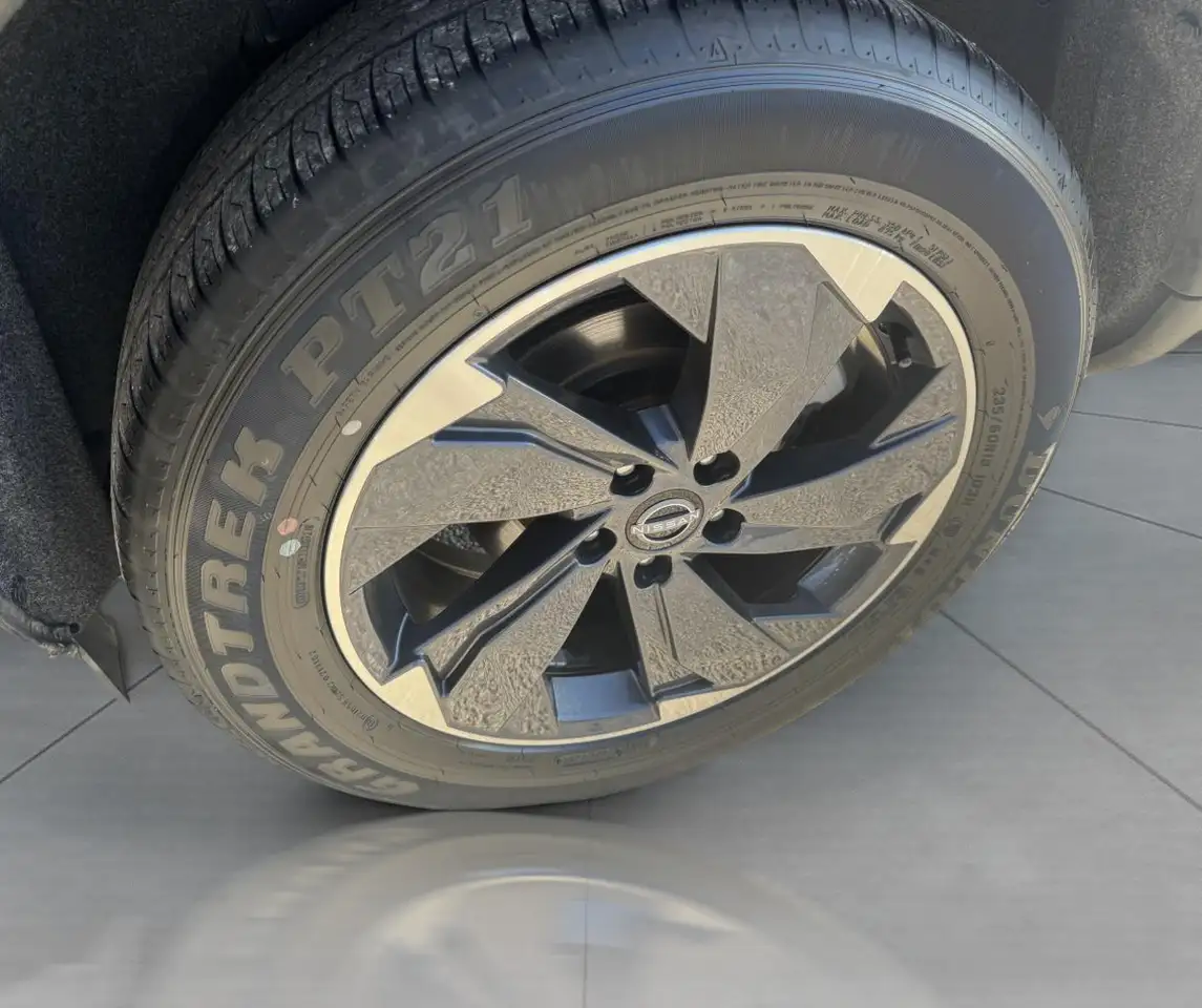 Nissan Rogue photo Nissan Rogue