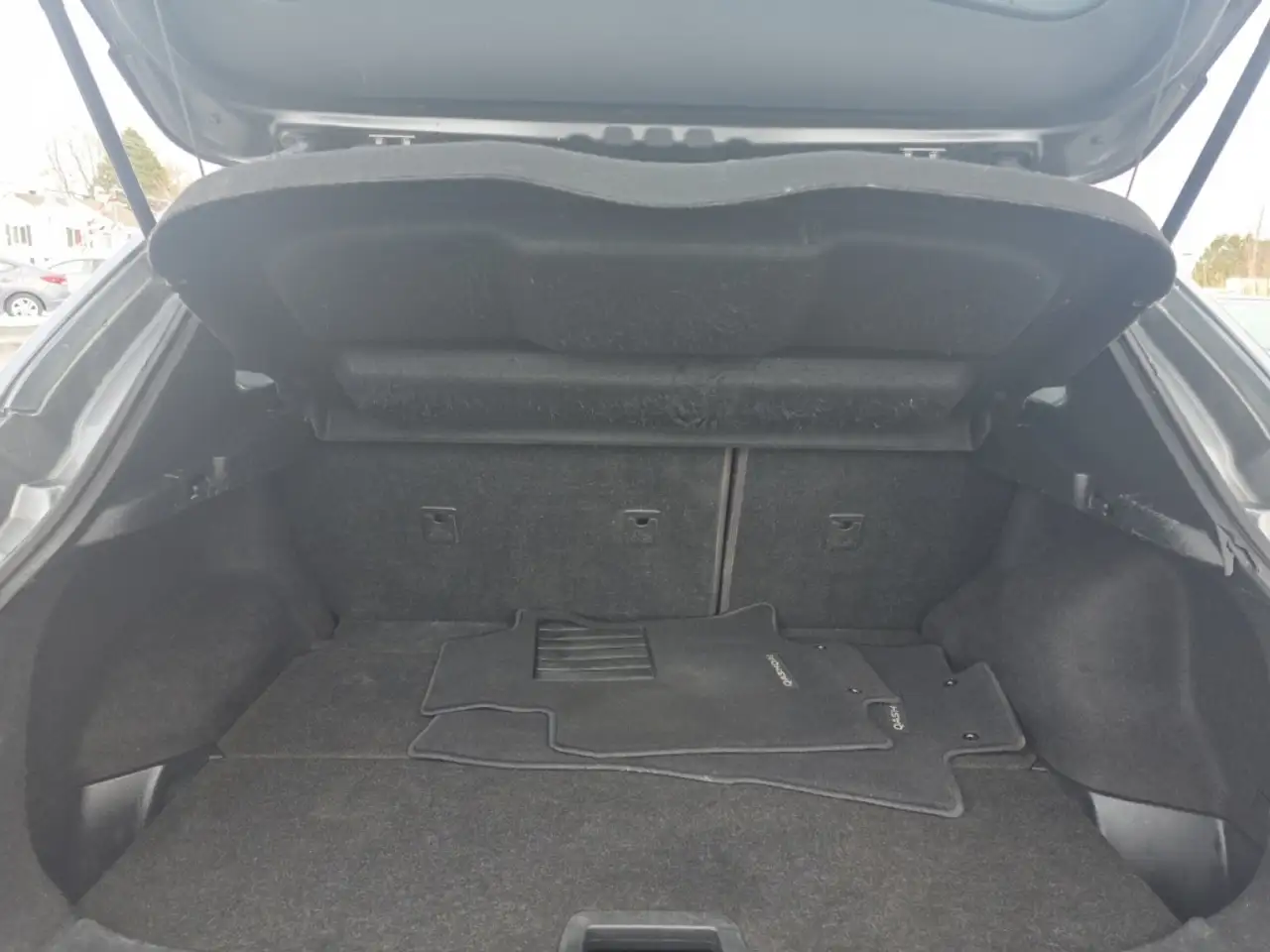 Nissan Qashqai снимка Nissan Qashqai