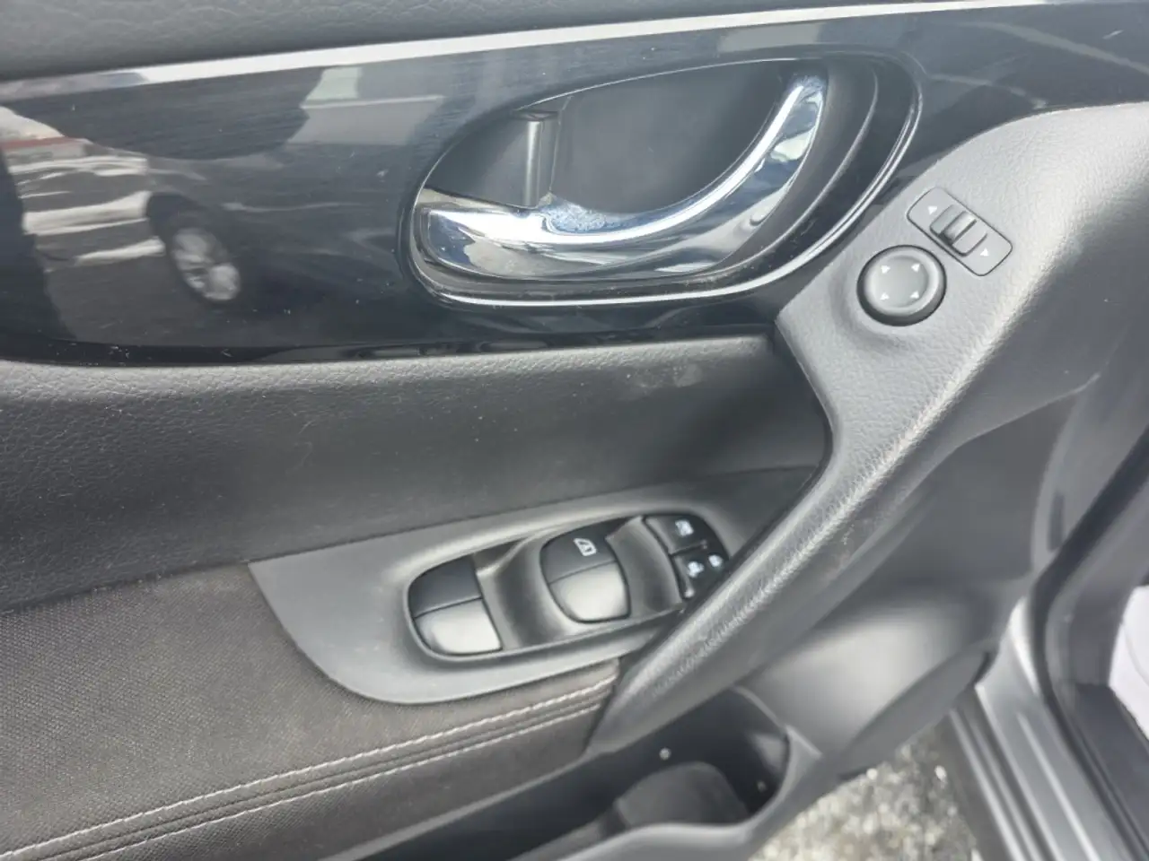 Nissan Qashqai снимка Nissan Qashqai