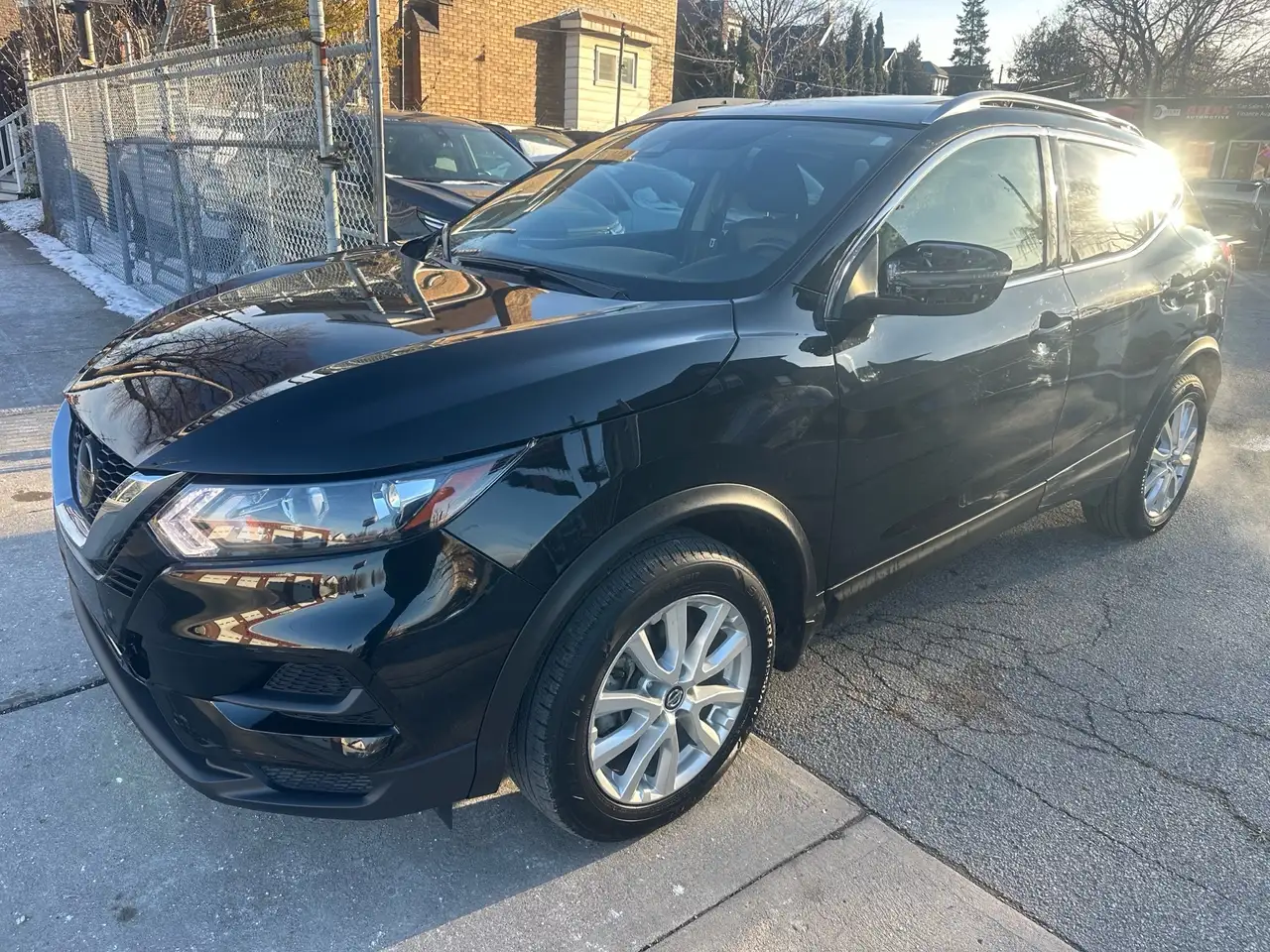 Nissan Qashqai снимка Nissan Qashqai