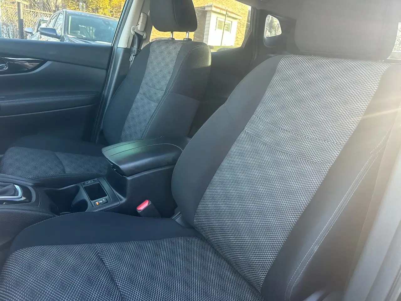 Nissan Qashqai снимка Nissan Qashqai
