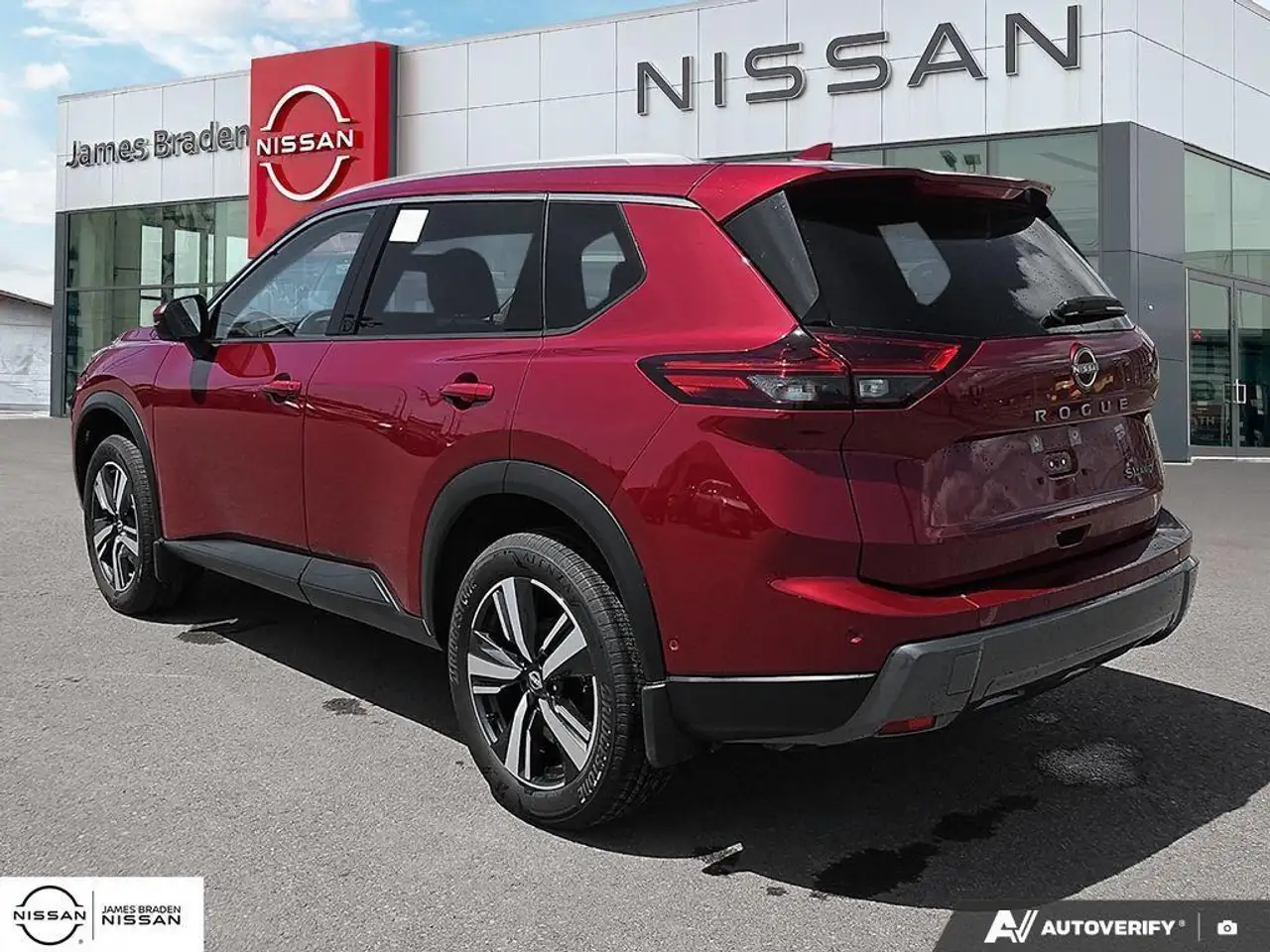 Nissan Rogue снимка Nissan Rogue