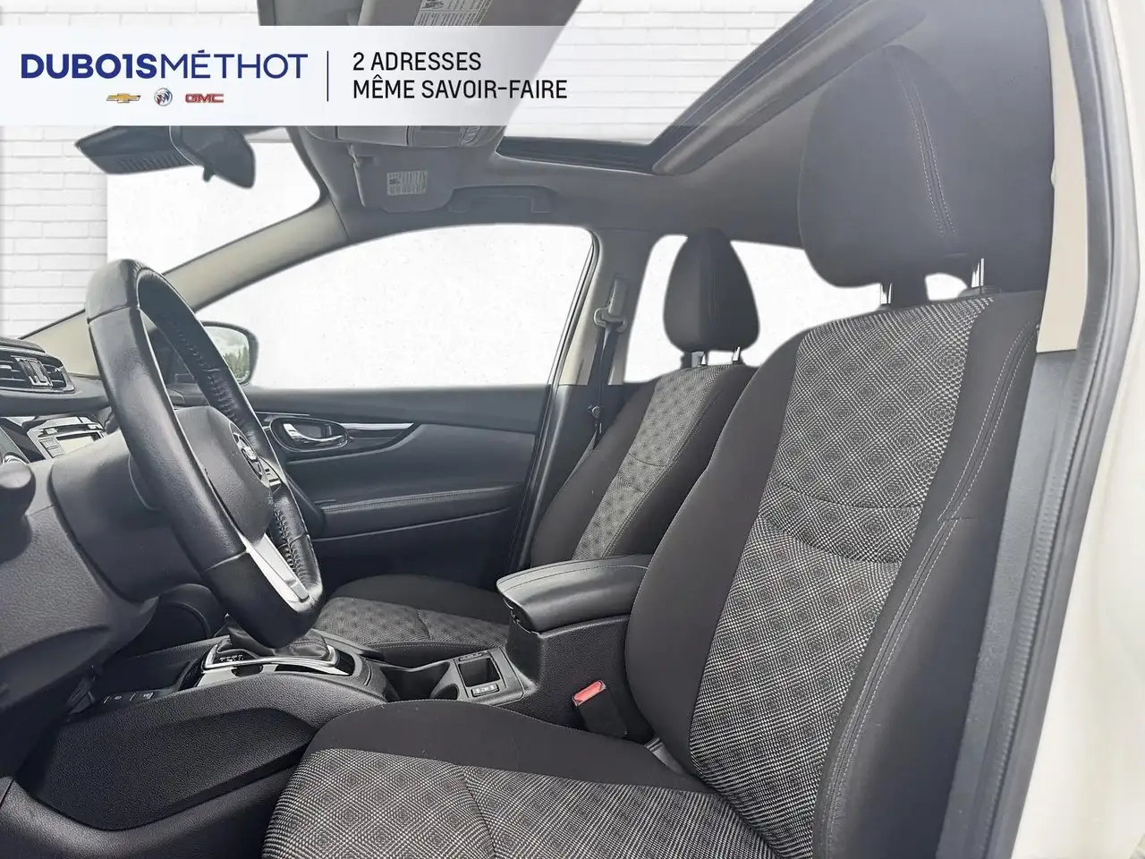 Nissan Qashqai снимка Nissan Qashqai