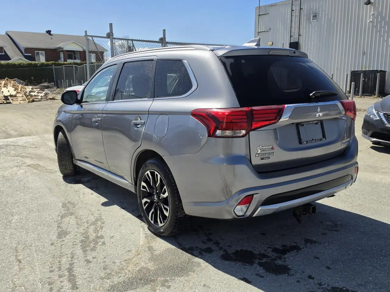 Mitsubishi Outlander снимка Mitsubishi Outlander