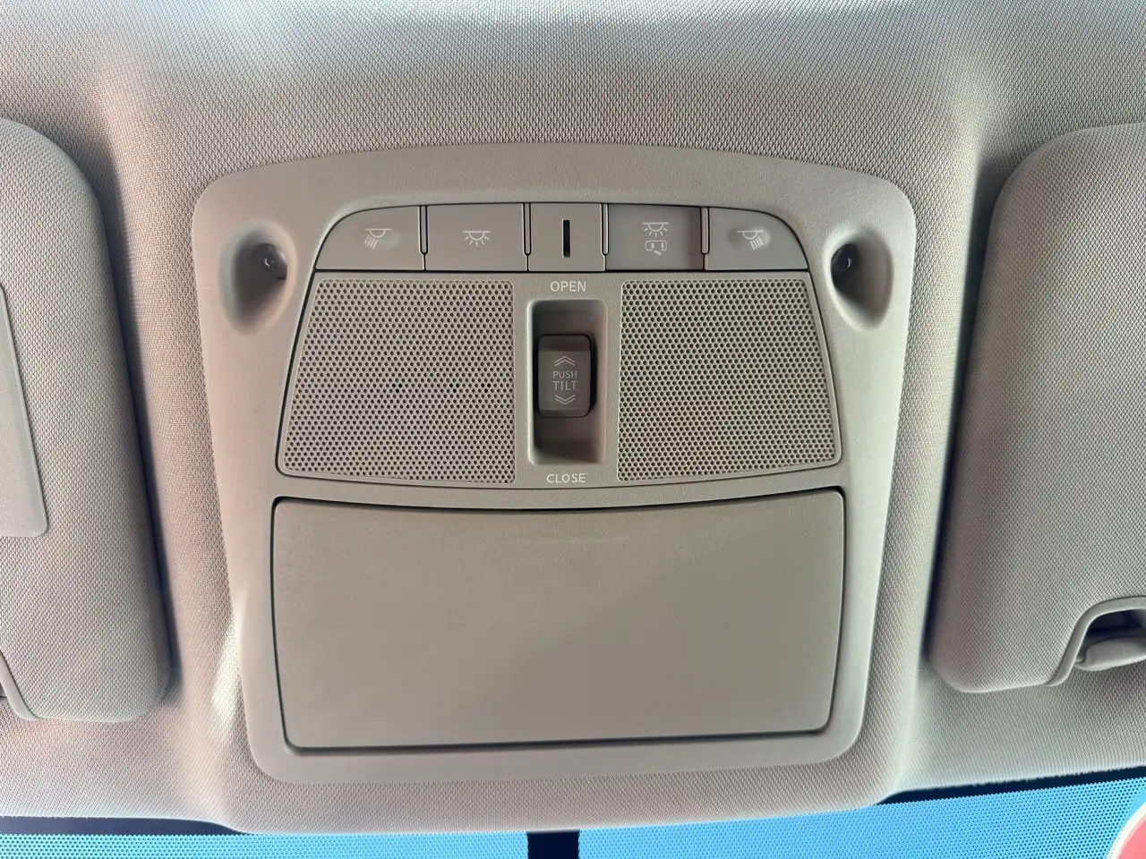 Nissan Rogue photo Nissan Rogue