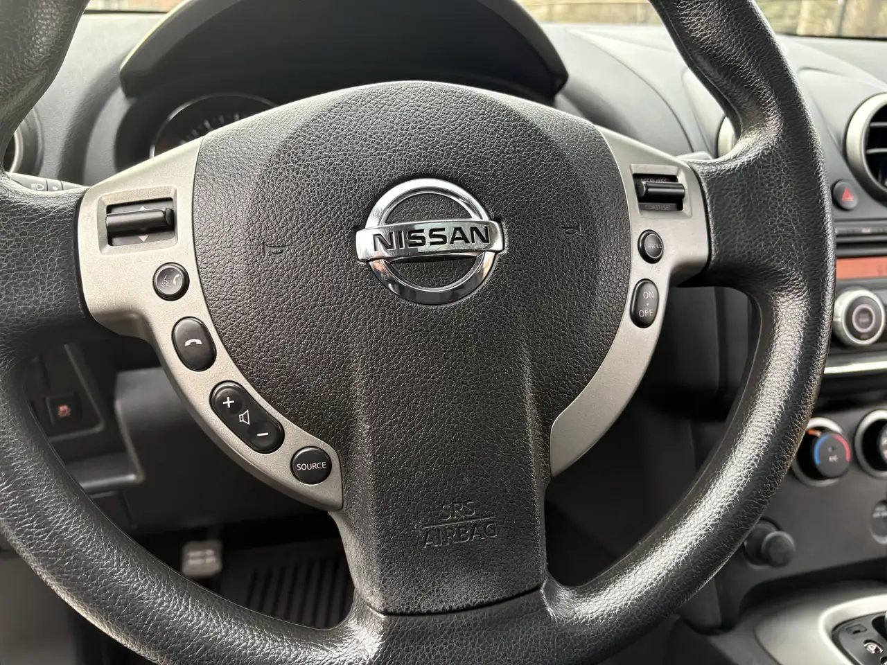 Nissan Rogue fotografie Nissan Rogue