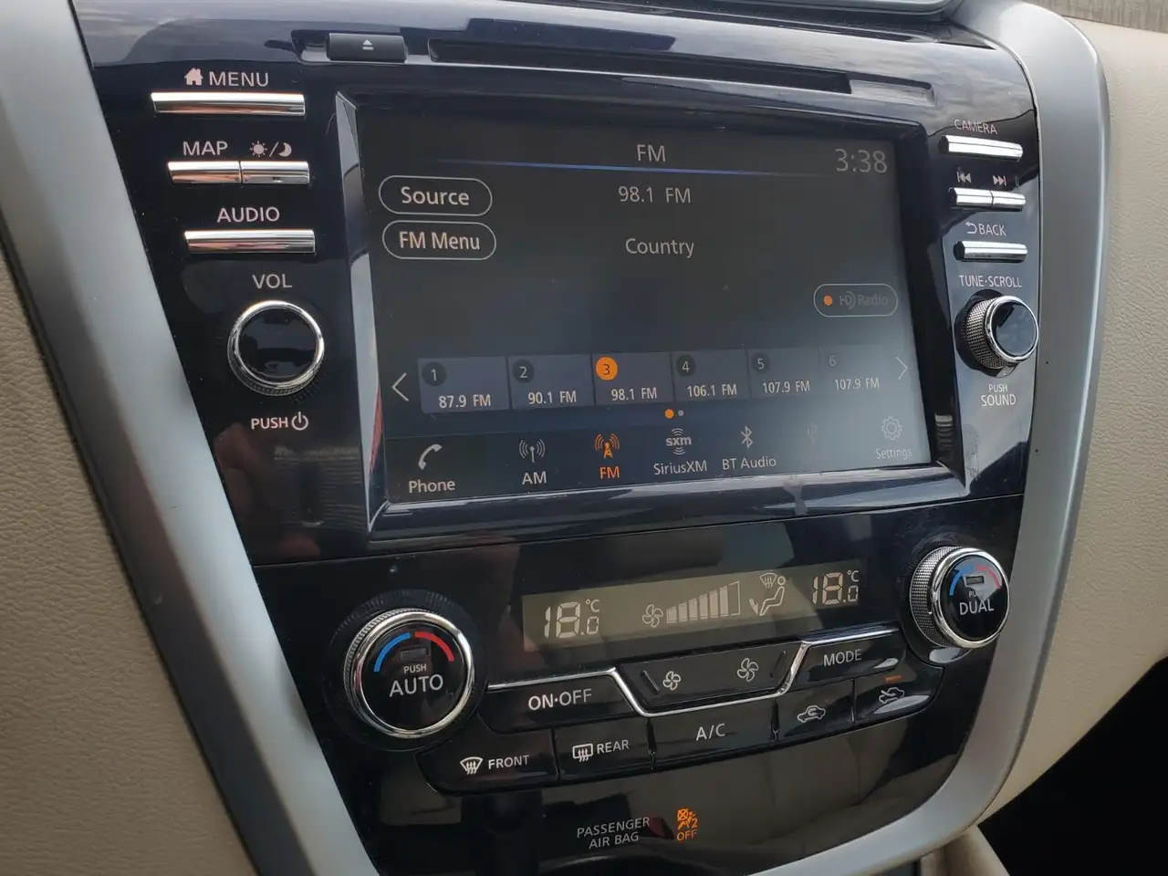 Nissan Murano снимка Nissan Murano