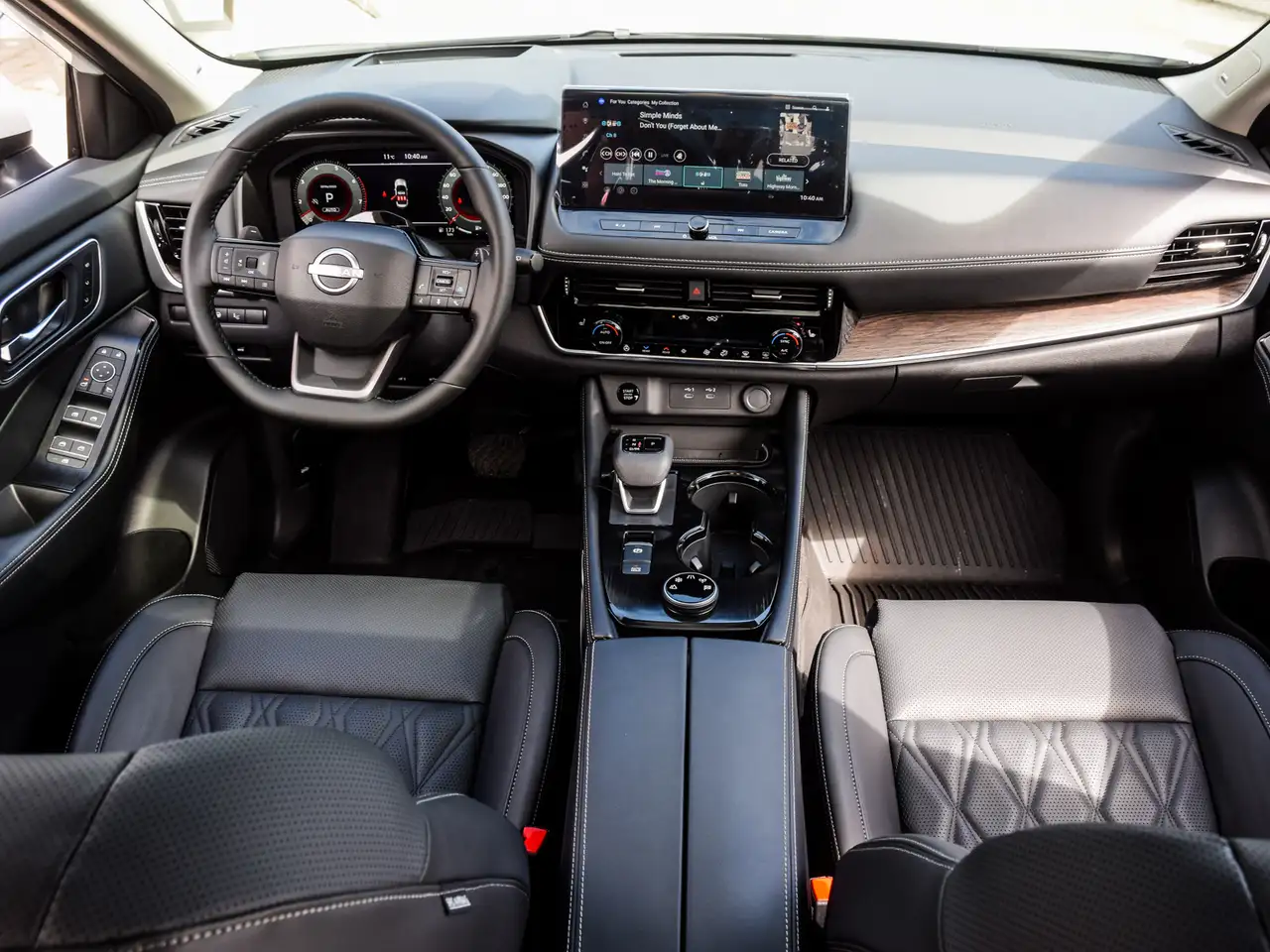 Nissan Rogue fotografie Nissan Rogue