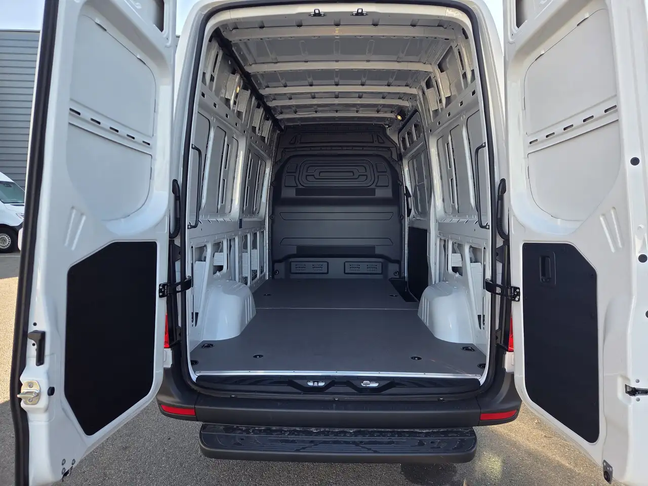 Mercedes-Benz Sprinter снимка Mercedes-Benz Sprinter