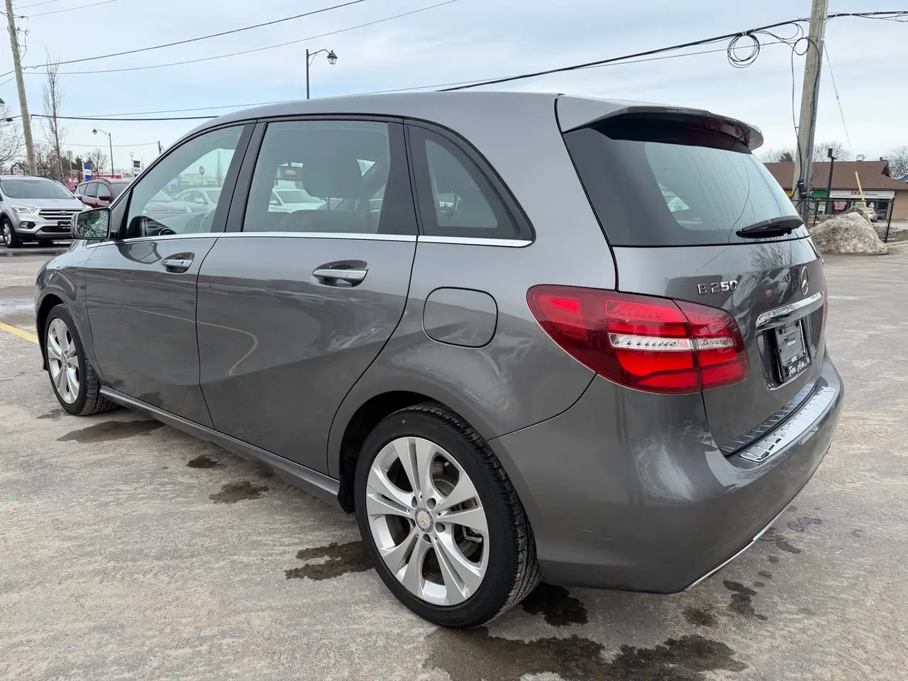 Mercedes-Benz B-Class снимка Mercedes-Benz B-Class