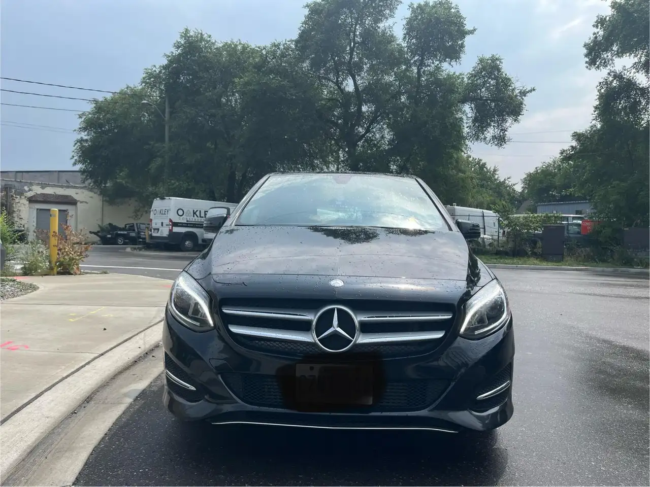 Mercedes-Benz B-Class снимка Mercedes-Benz B-Class