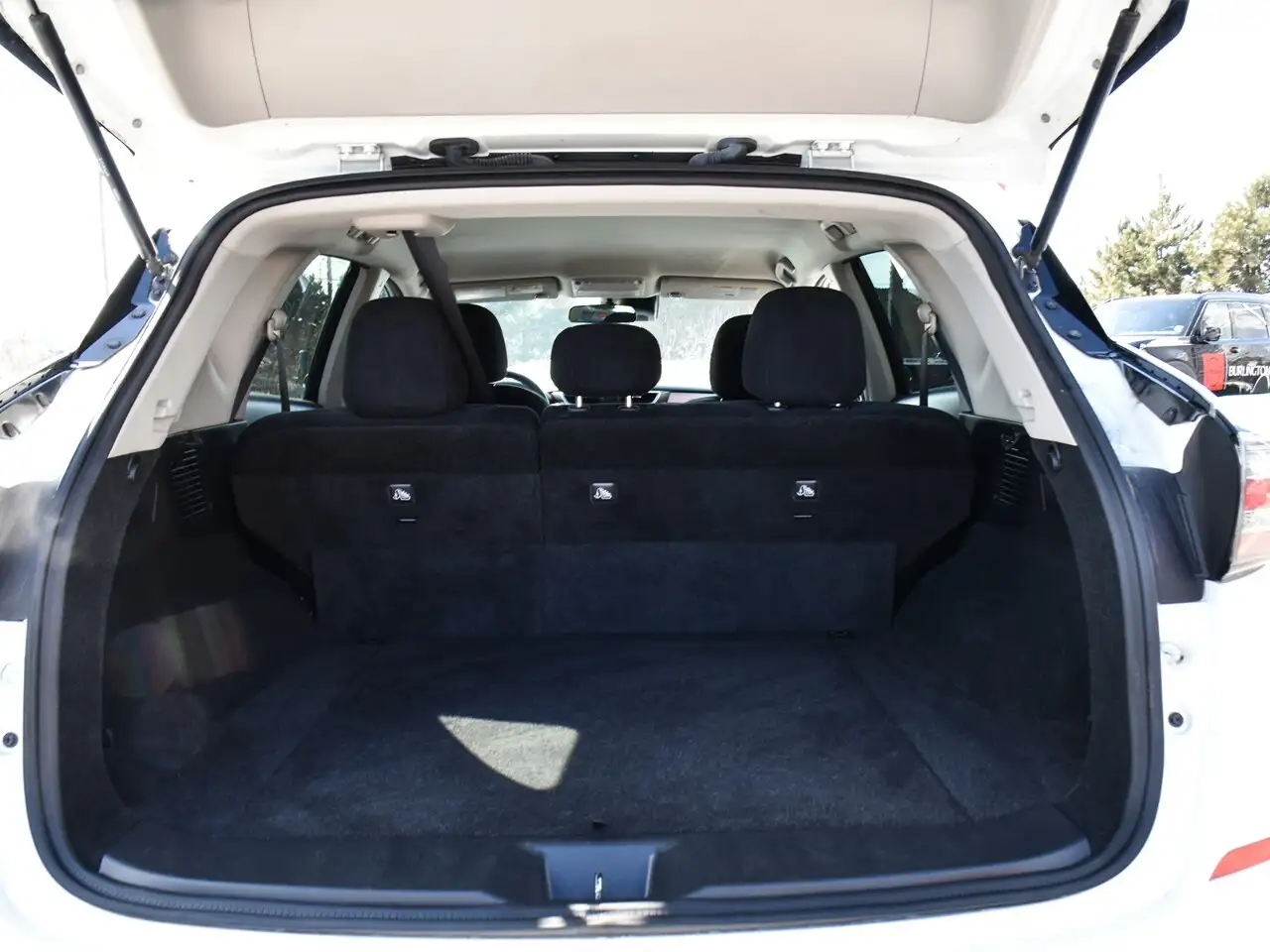 Nissan Murano снимка Nissan Murano