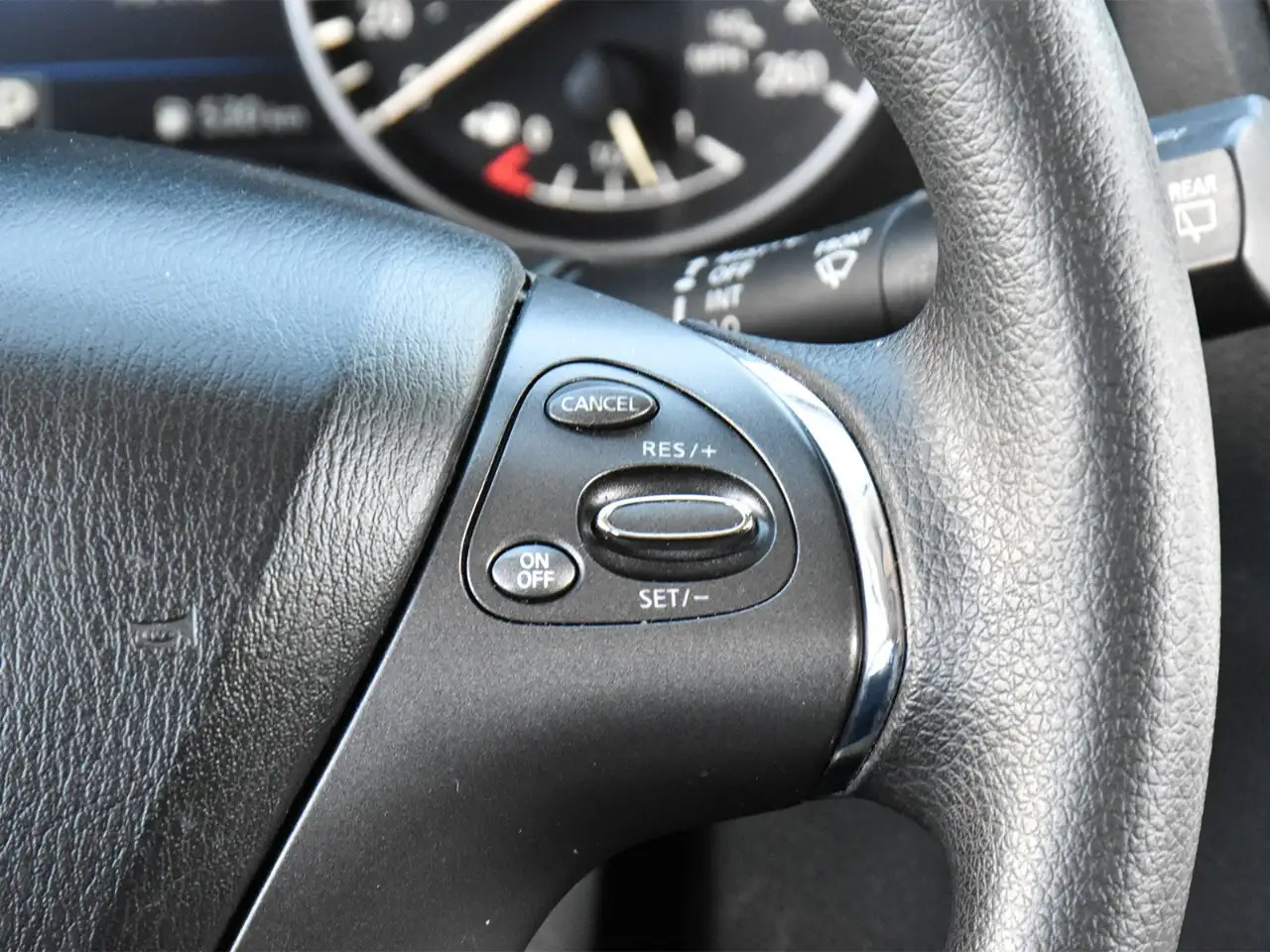 Nissan Murano снимка Nissan Murano