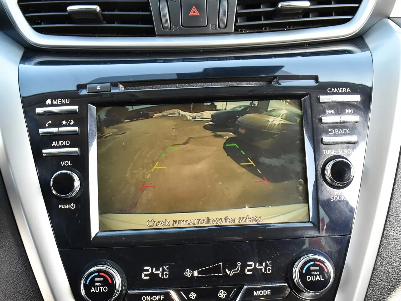 Nissan Murano снимка Nissan Murano