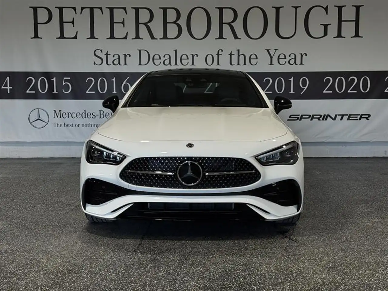 Mercedes-Benz CLE снимка Mercedes-Benz CLE