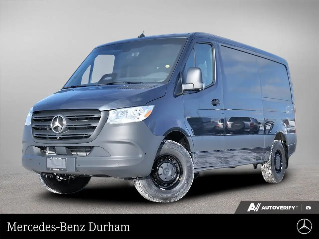 Mercedes-Benz Sprinter photo Mercedes-Benz Sprinter