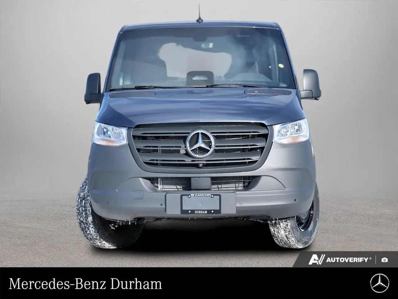 Mercedes-Benz Sprinter photo Mercedes-Benz Sprinter