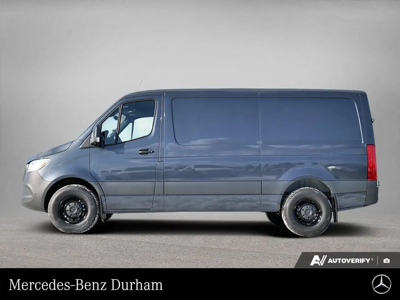 Mercedes-Benz Sprinter photo Mercedes-Benz Sprinter