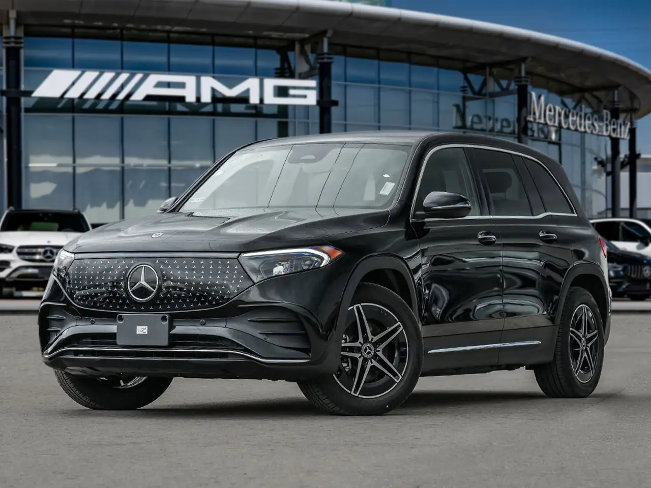 Mercedes-Benz EQB снимка Mercedes-Benz EQB
