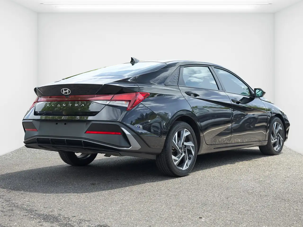 Hyundai ELANTRA снимка Hyundai ELANTRA