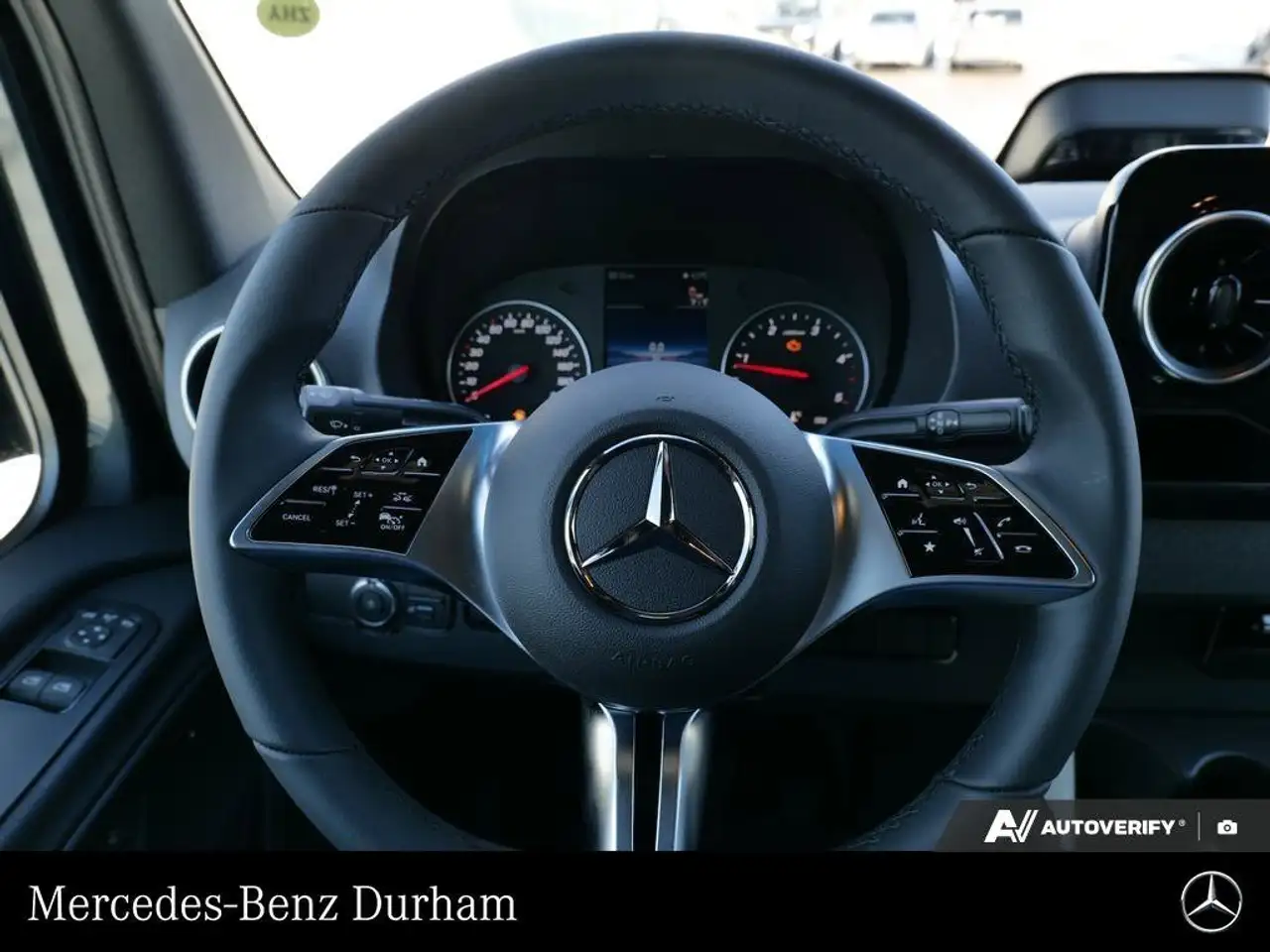 Mercedes-Benz Sprinter photo Mercedes-Benz Sprinter