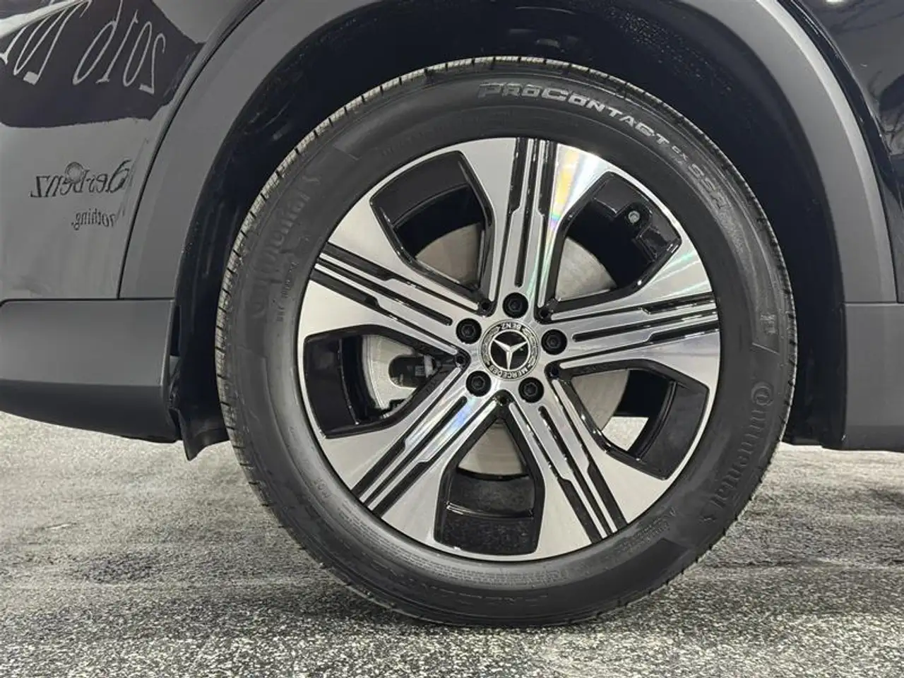 Mercedes-Benz EQB снимка Mercedes-Benz EQB