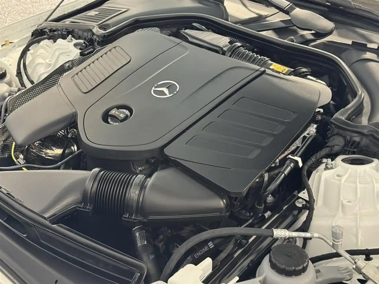 Mercedes-Benz CLE снимка Mercedes-Benz CLE