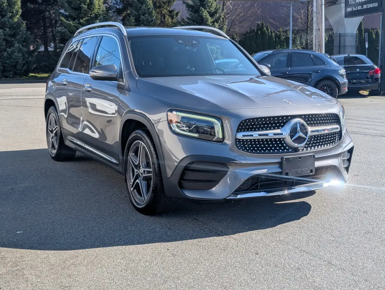 Mercedes-Benz GLB снимка Mercedes-Benz GLB