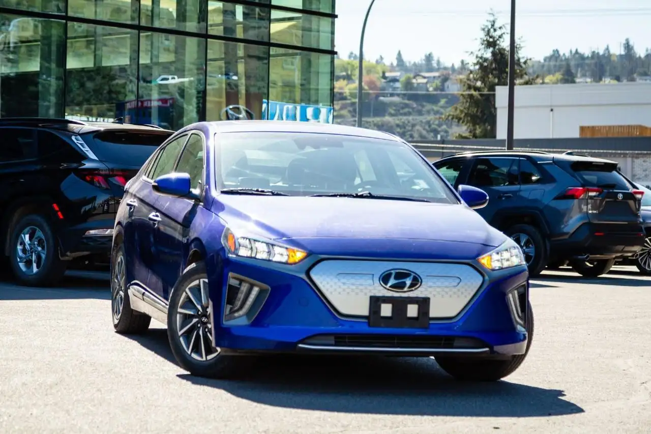 Hyundai IONIQ снимка Hyundai IONIQ