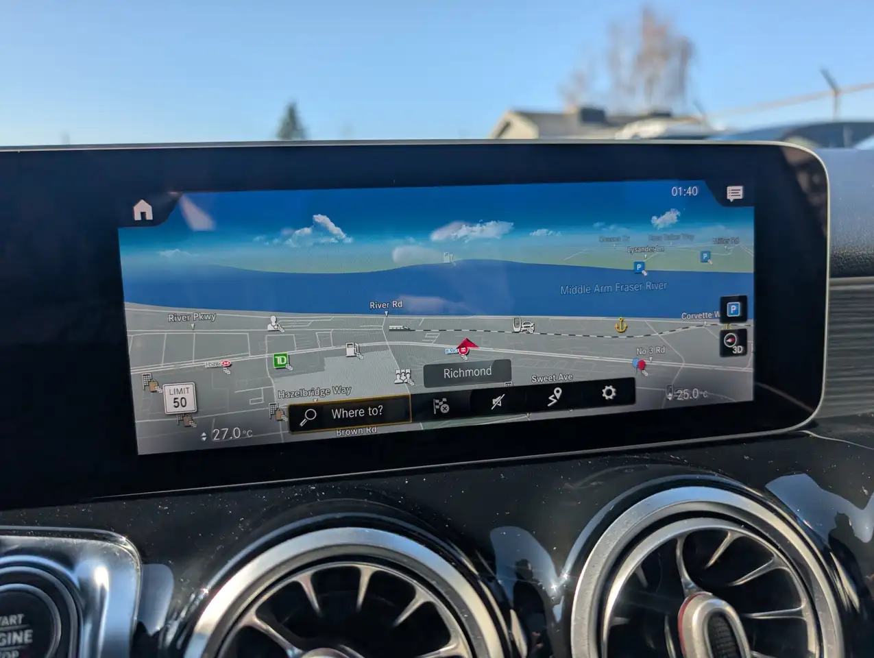 Mercedes-Benz GLB снимка Mercedes-Benz GLB