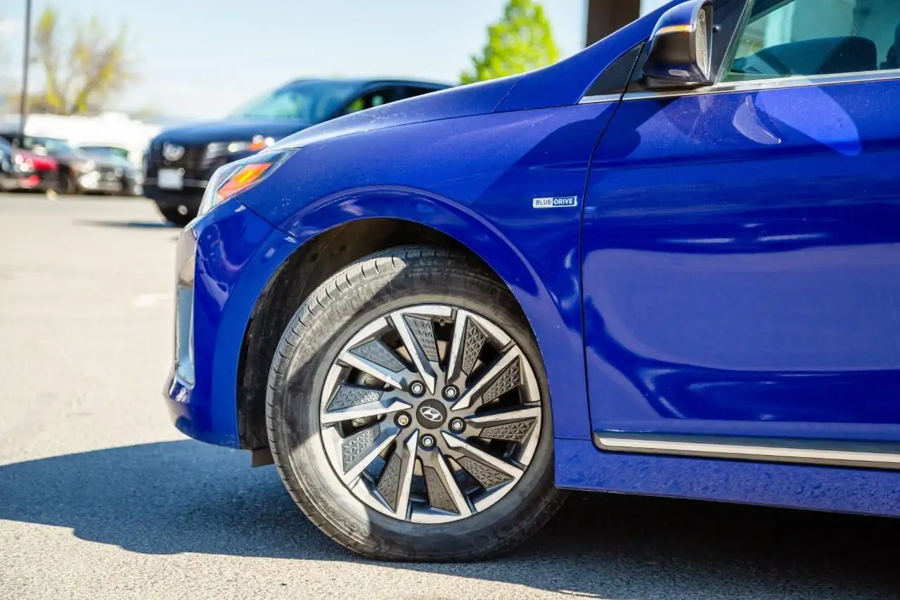 Hyundai IONIQ снимка Hyundai IONIQ