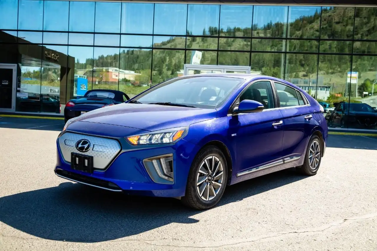 Hyundai IONIQ снимка Hyundai IONIQ