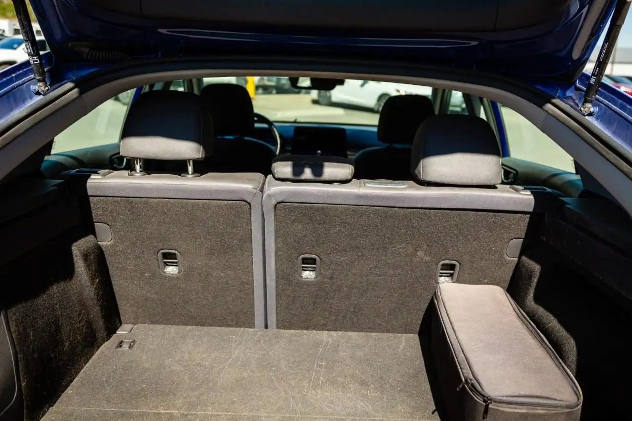 Hyundai IONIQ снимка Hyundai IONIQ