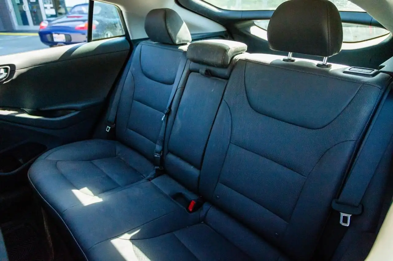 Hyundai IONIQ снимка Hyundai IONIQ