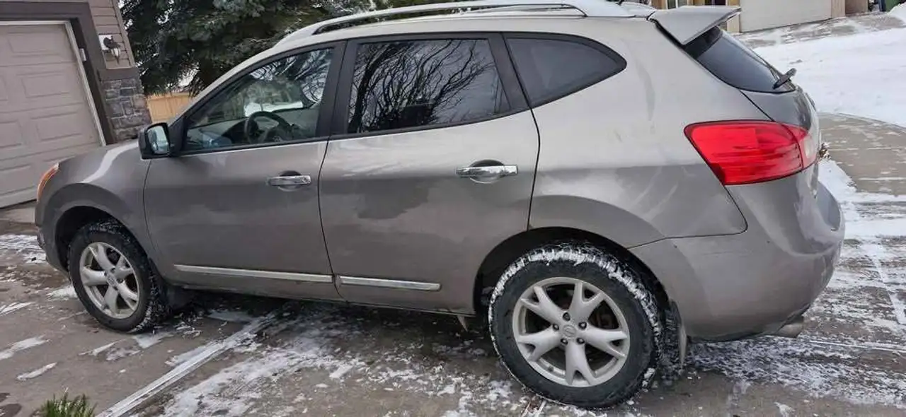 Nissan Rogue fotografie Nissan Rogue